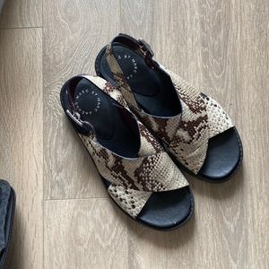 Super in, chunky Marc Jacobs sandals